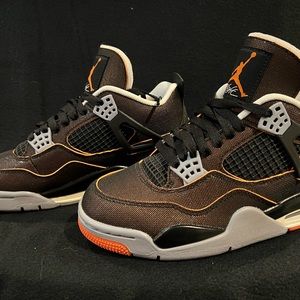 Brand New, never worn women’s Air Jordan 4 Retro’s, women’s size 6.5, youth 5.